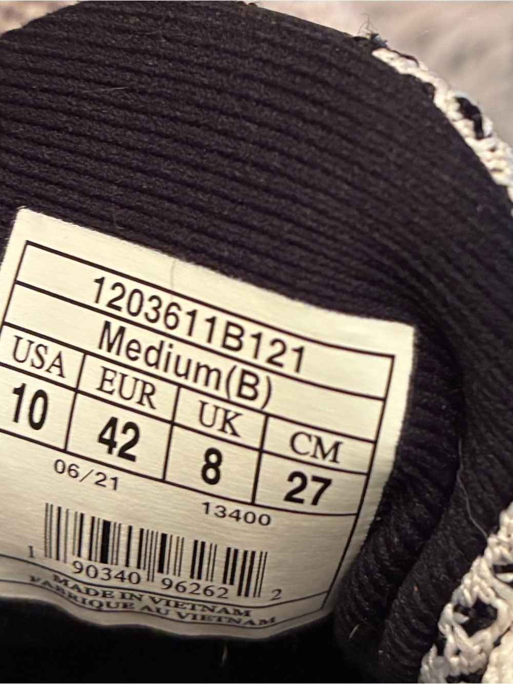 Brooks Black and White Women's Sneakers
